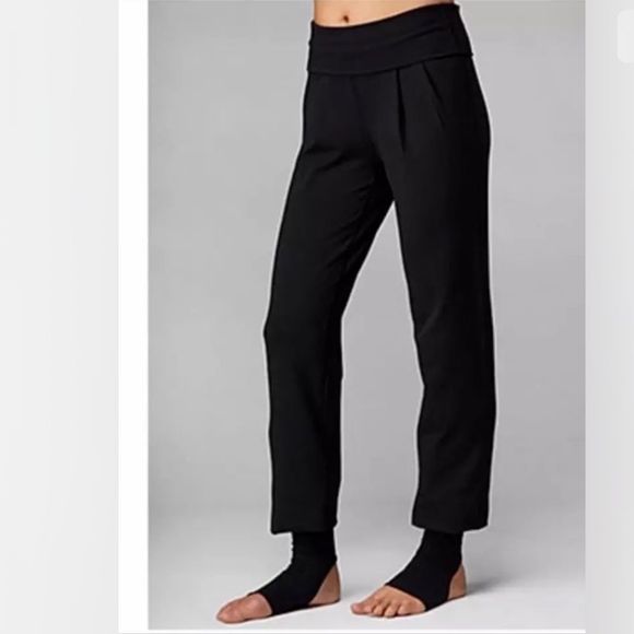 lululemon athletica Pants - Lululemon Stir It Up  Hi Rise Stirrup Yoga Pants Black